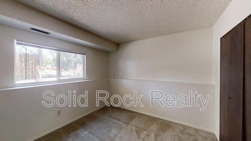 445 West Van Buren Street B property image