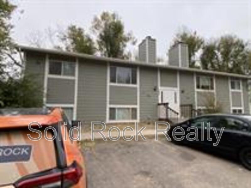 445 West Van Buren Street B property image