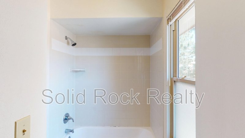 2465 Ptarmigan Lane property image