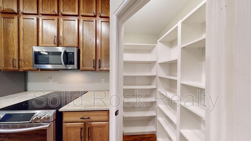 2018 Phillips Alley property image