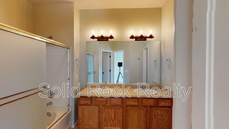 2018 Phillips Alley property image