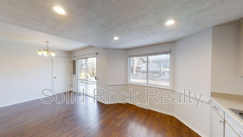 4811 Villa Circle property image