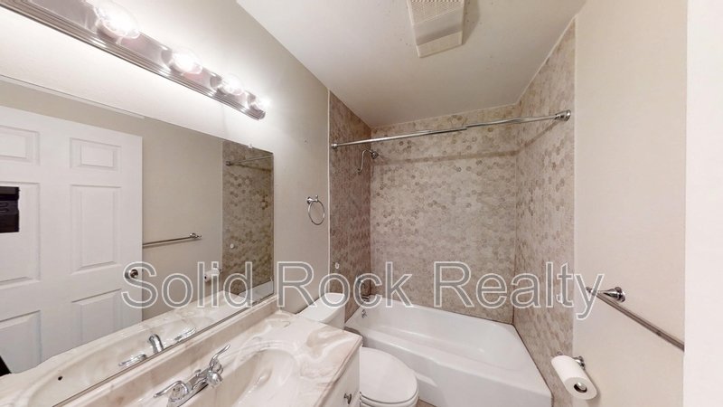 4811 Villa Circle property image