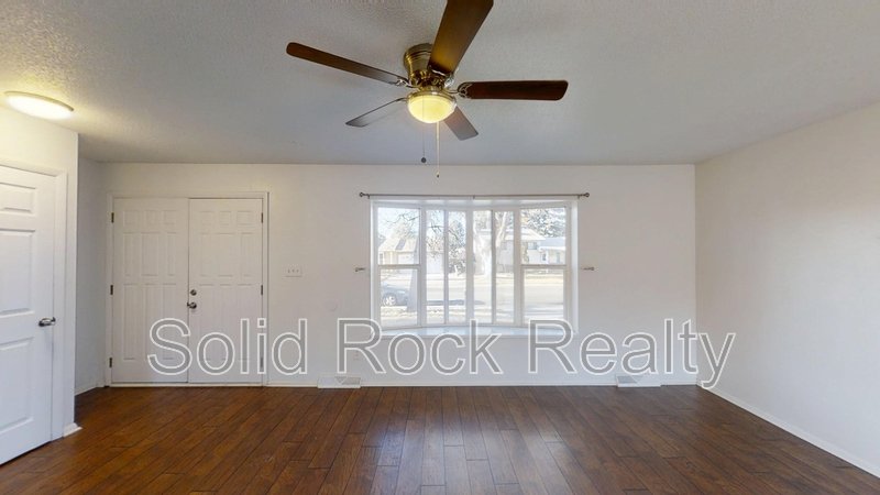 4811 Villa Circle property image