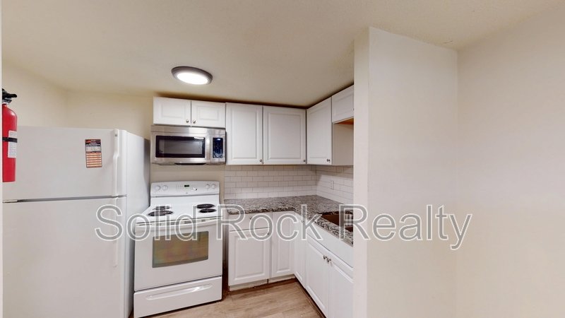 1411 South Corona Avenue 3 property image