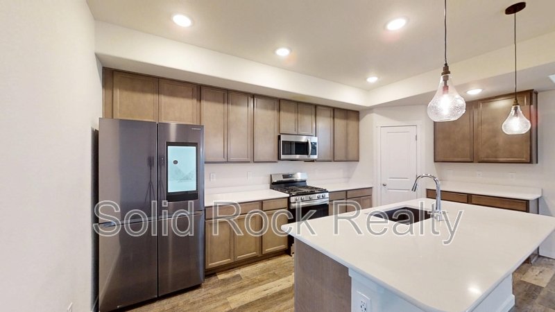 7654 Sun Shimmer View property image